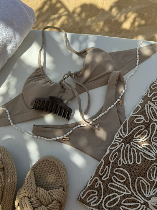 Why Neutral Tones?: The Beauty of Timeless Colors in Swimwear