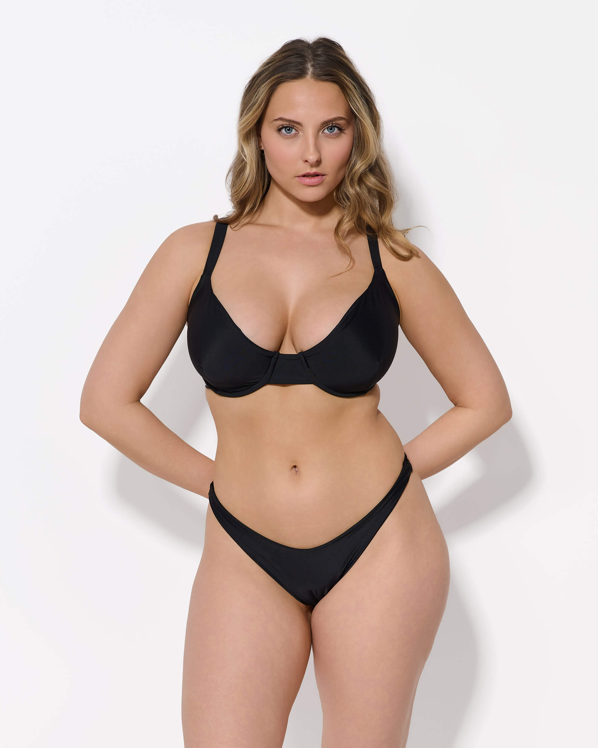 Balconette Bikini Top (Midnight)